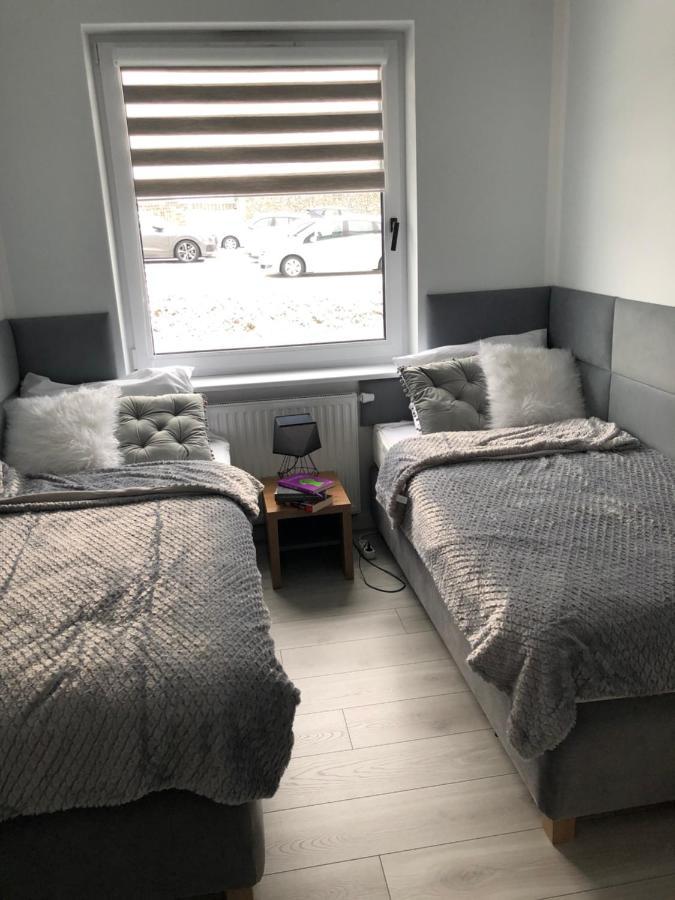 Apartament Happiness Jelenia Góra Esterno foto